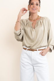 Drykorn :  Satin top with pleats Harleen | beige - img8