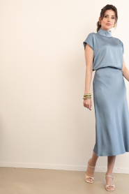 Drykorn :  Satin midi skirt Ura | blue - img5