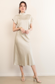 Drykorn |  Satin midi skirt Ura | beige | Picture 2