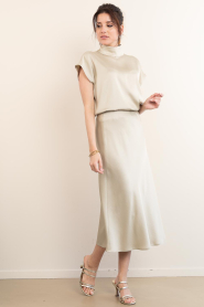 Drykorn |  Satin midi skirt Ura | beige | Picture 3