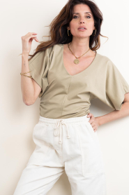 Drykorn |  Tailored jersey top Pamara | green  | Picture 2