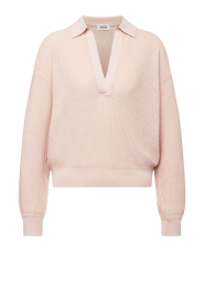Drykorn |  Knitted sweater with V-neck Jorgia | light pink