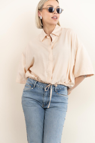 Drykorn :  Blouse with elastic waistband Lainay | pink - img5