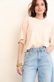Dante6 |  Cropped T-shirt with logo Maimu | pink | Picture 6