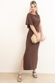 Dante6 |  Off shoulder maxi dress Aliki | brown | Picture 3