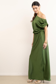 Dante6 |  Satin off-shoulder dress | green  | Picture 7