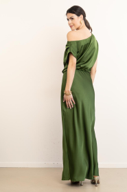Dante6 |  Satin off-shoulder dress | green  | Picture 8