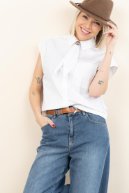 Dante6 |  sleeveless blouse with scarf Alcon | white | Picture 2