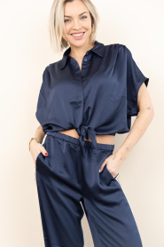 Dante6 :  Satin knotted blouse Siren | dark blue - img5