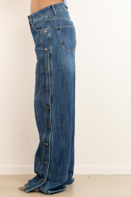 Haute L'Amitié :  Jeans with buttons Denize | blue - img7