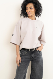 Haute L'Amitié :  Oversized sweater with logo Maxi | beige - img2