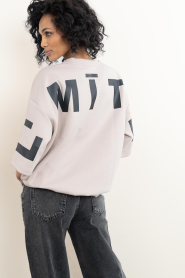 Haute L'Amitié :  Oversized sweater with logo Maxi | beige - img5