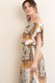 Antik Batik |  One shoulder top with print Lili | brown | Picture 8