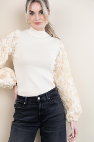 Co'Couture |  Sweater with flower embroidery Merica | natural | Picture 5