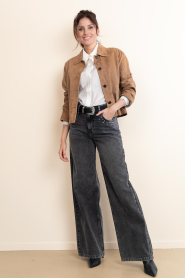 STUDIO AR :  Suede cropped jacket Elaine | camel - img3