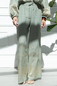 Greek Archaic Kori :  Wide leg pants with embroidery Grape | green - img4