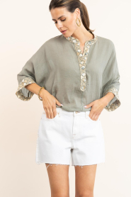 Greek Archaic Kori :  Rami top with embroidery Flakes | green - img5