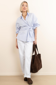 Club L'avenir |  Blouse with tied detail Seliy | blue | Picture 10