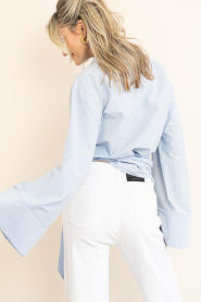 Club L'avenir |  Wrap blouse Macy | blue | Picture 10