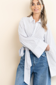 Club L'avenir |  Wrap striped blouse Macy | white-blue | Picture 6