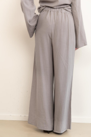 Club L'avenir |  Linen viscose mix trousers Zadar | taupe | Picture 6