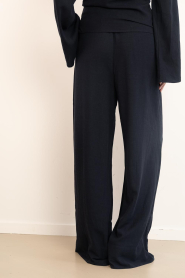 Club L'avenir |  Linen viscose mix trousers Zadar | black | Picture 7