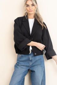 Club L'avenir |  Cropped blazer Veya | black | Picture 2