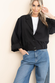 Club L'avenir |  Cropped blazer Veya | black | Picture 5