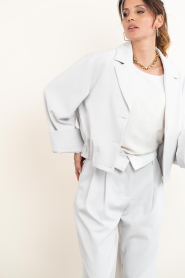 Club L'avenir :  Cropped blazer Veya | natural - img4