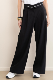 Club L'avenir :  Pants with flap Alaya | black - img6
