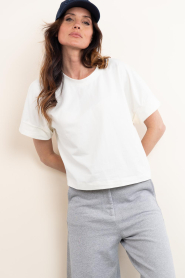 Club L'avenir |  Cropped T-shirt Mary | natural | Picture 5