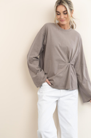 Club L'avenir |  Top with tied detail Meli | taupe | Picture 6