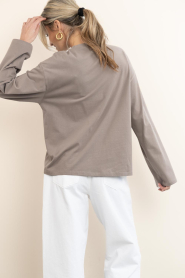 Club L'avenir |  Top with tied detail Meli | taupe | Picture 9