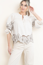Second Female |  Blouse with embroidery Elinor | beige | Picture 7