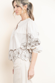 Second Female |  Blouse with embroidery Elinor | beige | Picture 8