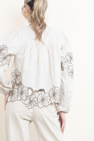 Second Female |  Blouse with embroidery Elinor | beige | Picture 9