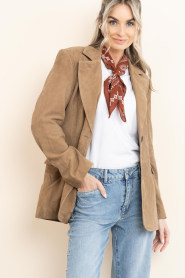 Second Female |  Suede jacket Suellen | camel | Picture 4