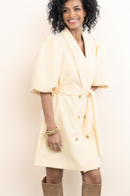 Ibana |  Dress with puff sleeves Dulci | yellow | Picture 4