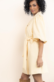 Ibana |  Dress with puff sleeves Dulci | yellow | Picture 7