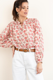 Maison Hotel :  Blouse with print Mary | pink - img4