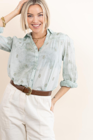 Maison Hotel :  Tie dye blouse with embroidery Rani | green - img4