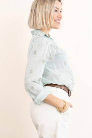 Maison Hotel :  Tie dye blouse with embroidery Rani | green - img7