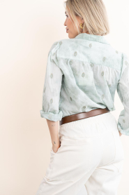 Maison Hotel :  Tie dye blouse with embroidery Rani | green - img8