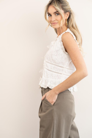 Maison Hotel :  Top with embroidery Camila | natural - img8