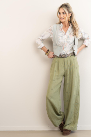 Maison Hotel :  Blouse with print Narciso | pink - img3