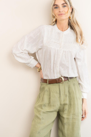 Maison Hotel :  Blouse with embroidery Paoli | white - img5