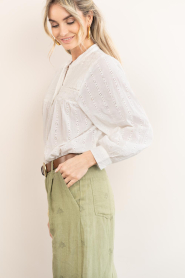 Maison Hotel :  Blouse with embroidery Paoli | white - img7