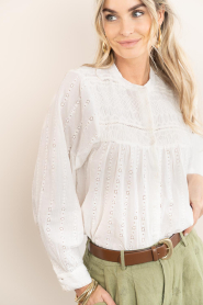 Maison Hotel :  Blouse with embroidery Paoli | white - img9