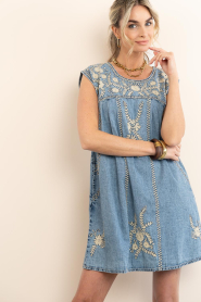 Maison Hotel |  Denim mini dress with embroidery Sylvie | blue | Picture 6