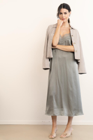 IRO |  Satin dress with lace details Bailar | green | Picture 3